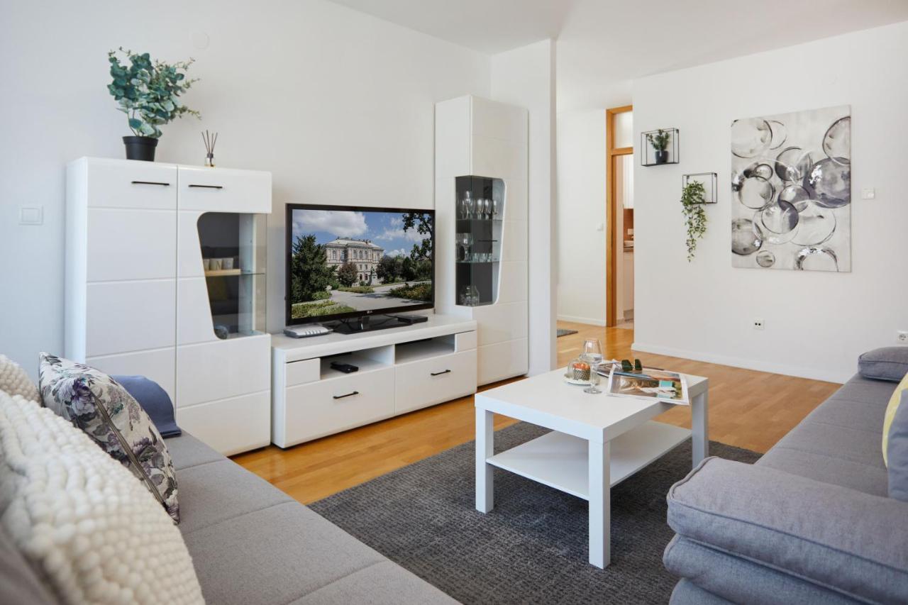 Spacious 2Bdr Apartment Near Business District Zagreb Dış mekan fotoğraf